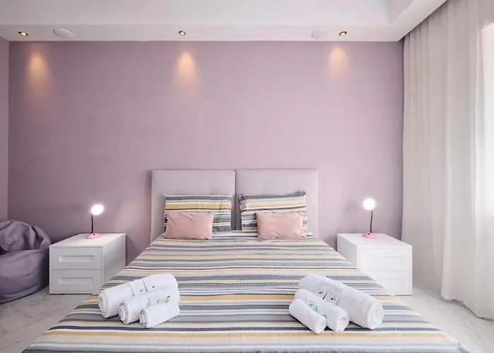 Vatican 4 Bedrooms Ac Appartement