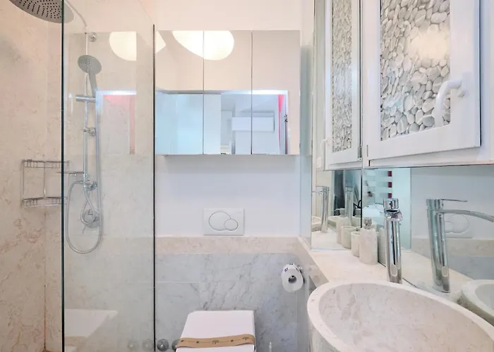 Appartement Vatican 4 Bedrooms Ac *